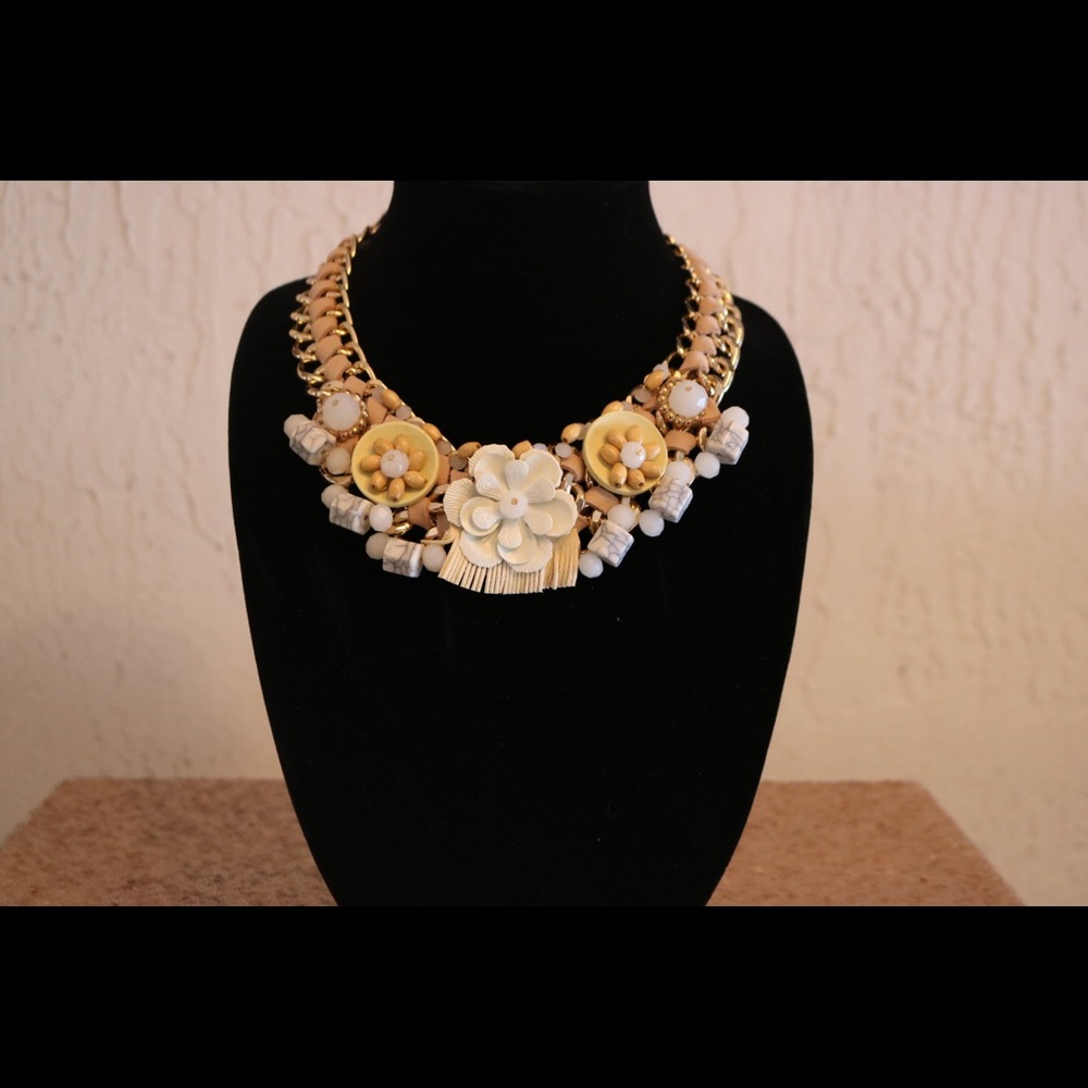 💎Gold Chunky Necklace🌟 1 Left